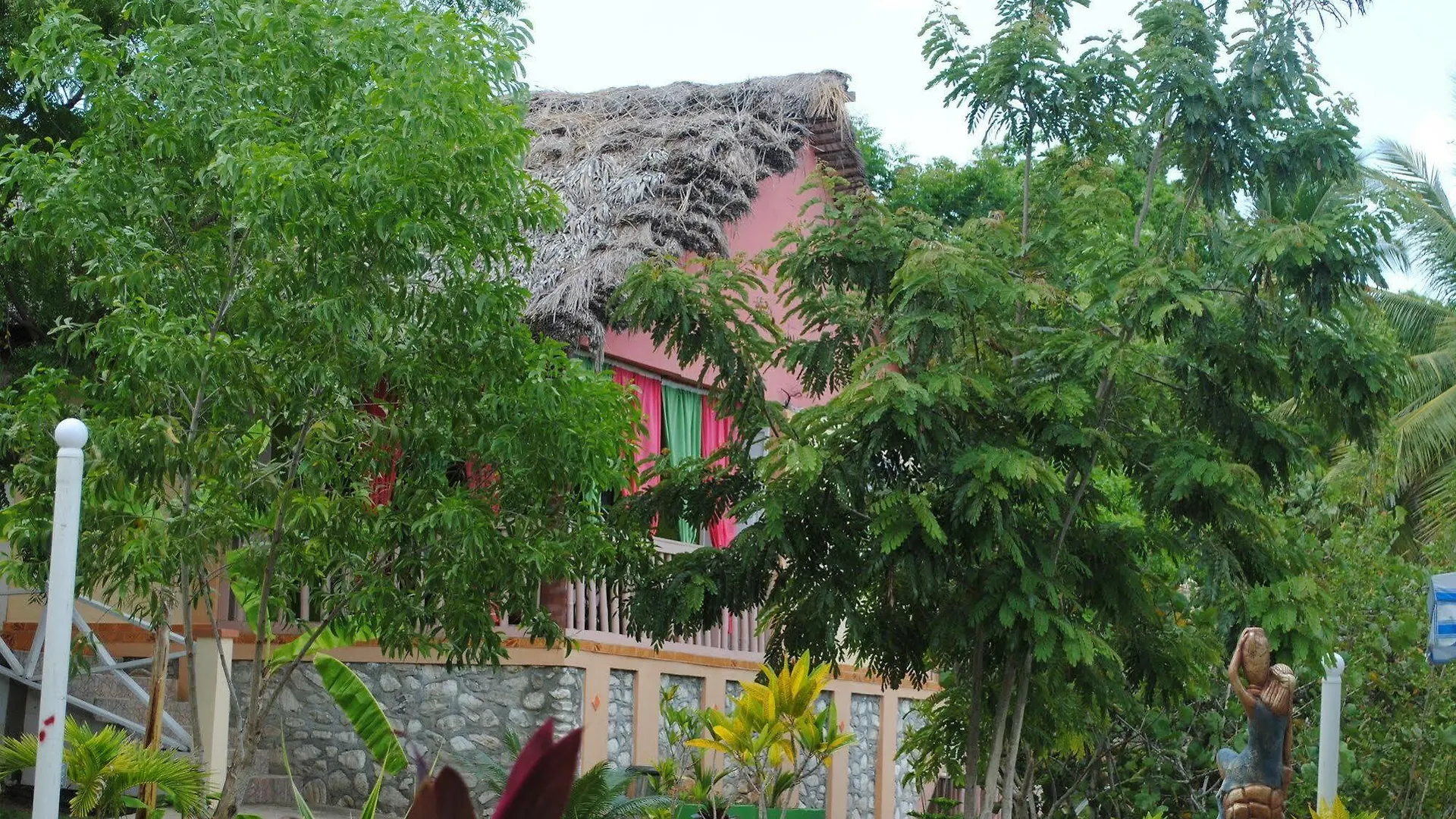 **  La Source Hotel & Resort Roche-a-Bateau Haiti