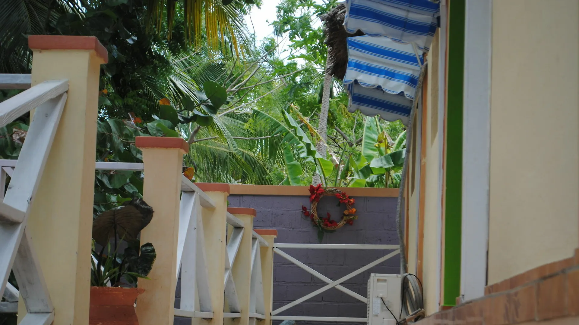 **  La Source Hotel & Resort Roche-a-Bateau Haiti
